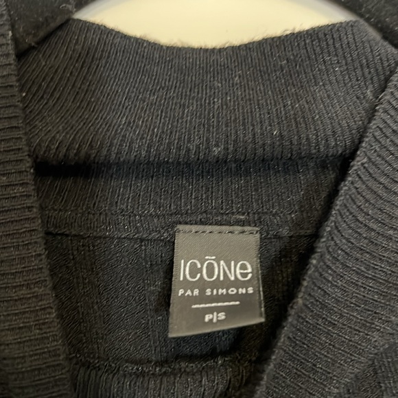 SIMONS icone ribbed black long sleeve small - Picture 2 of 2